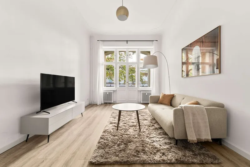 Attraktive 2-Zimmer Wohnung in Neukölln - voll möbliert — photo 1